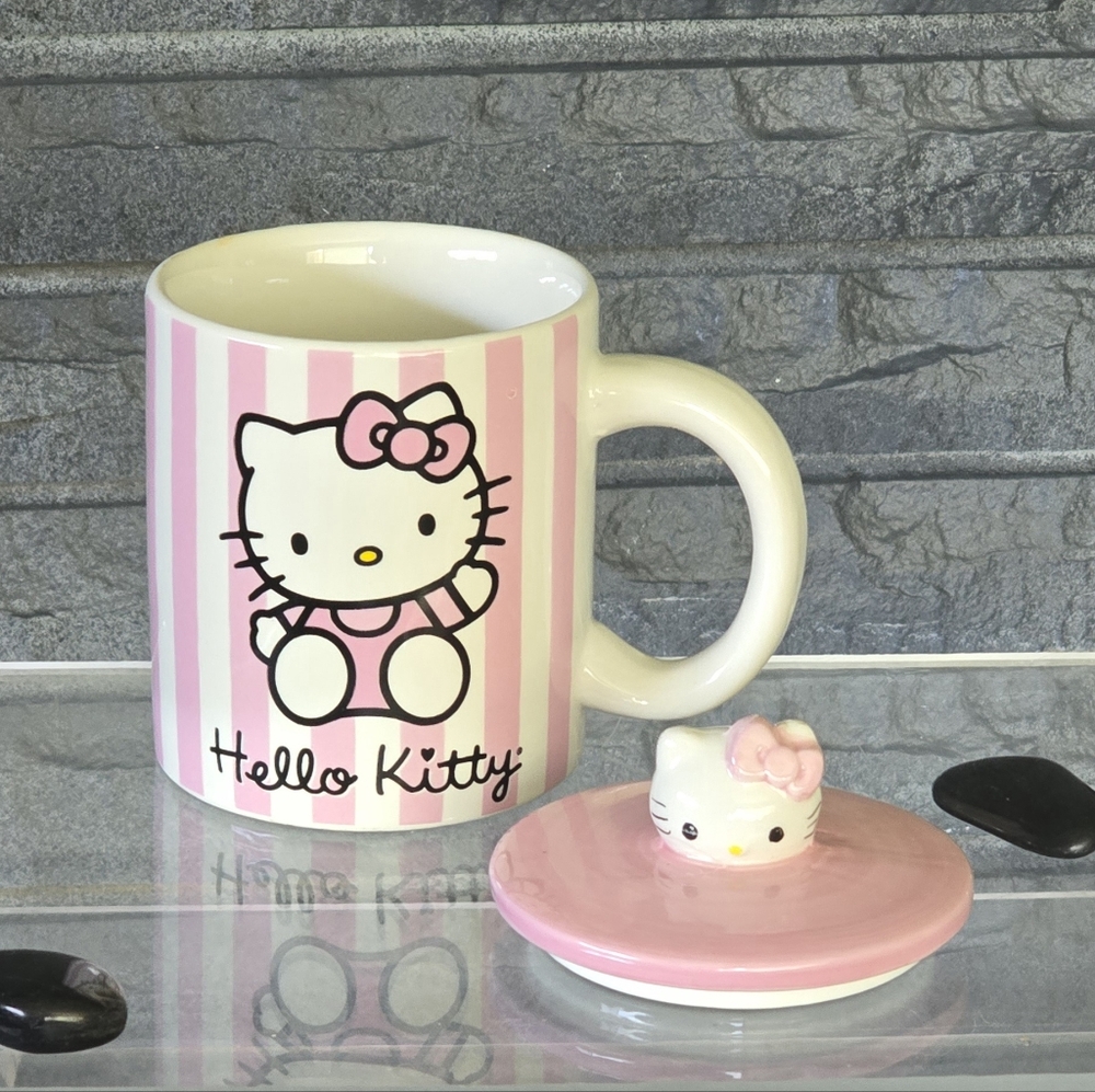Free w / Purchase Advise Seller  18 Oz Hello Kitty Pink Striped Mug with Lid